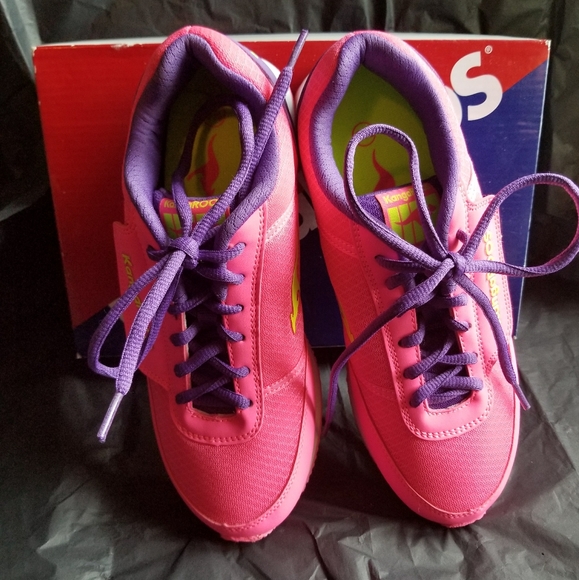 Kangaroo sneakers - Picture 2 of 8